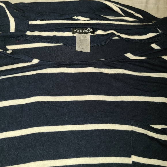 Womans Fig and Blu Medium blouse...SUPER CUTE - Picture 3 of 3